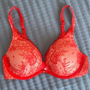 Victoria’s Secret Bra-32C